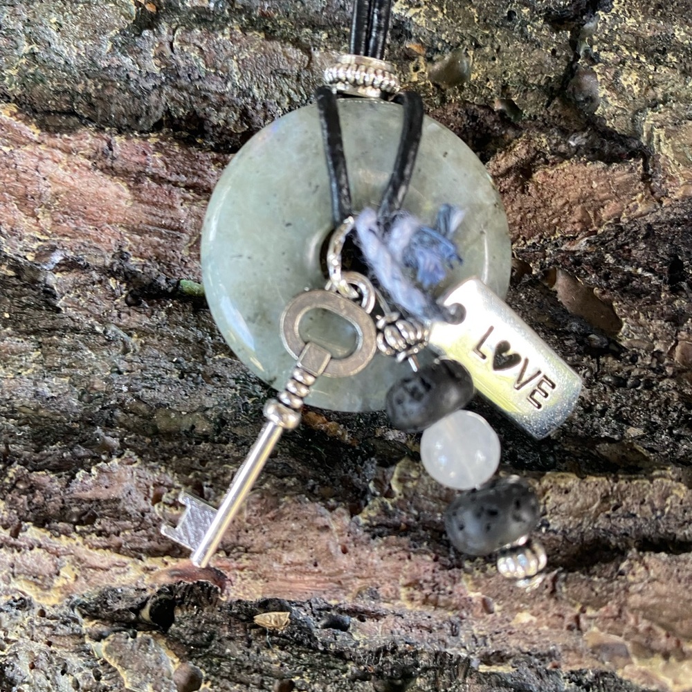 Healing Necklace - Gray Moonstone